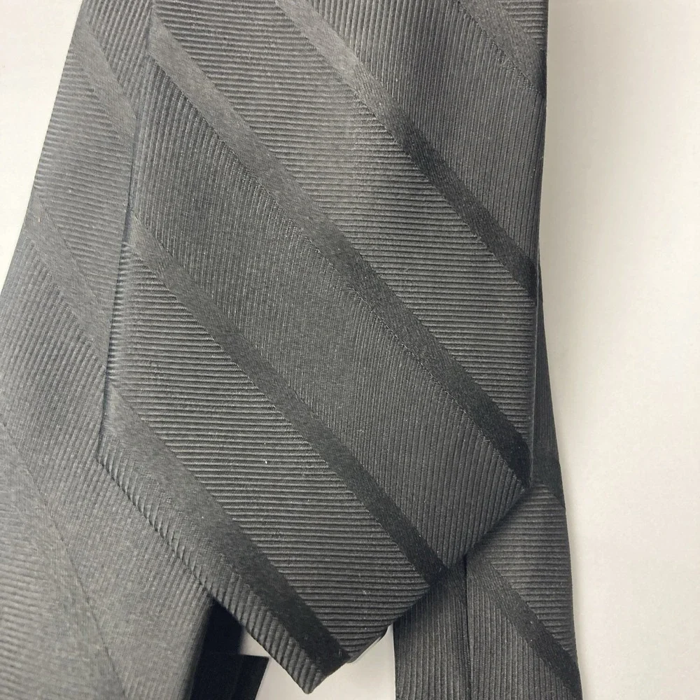 Pierre‎ Cardin Men's Silk Tie Striped Black 100%silk